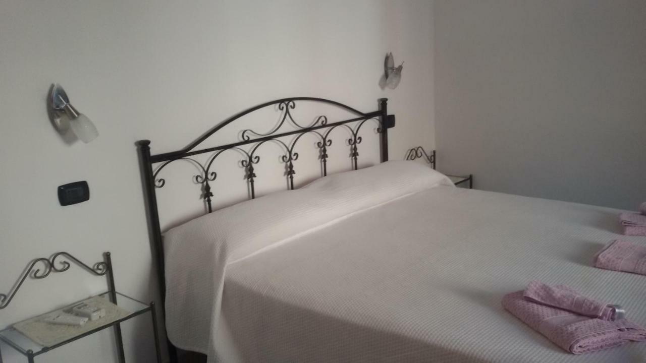 B&B S'Apposentu Arbus Extérieur photo