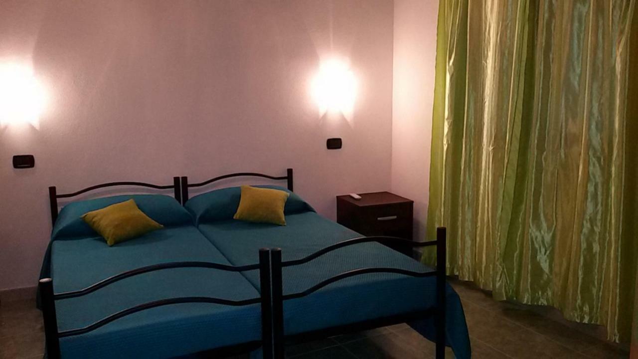 B&B S'Apposentu Arbus Extérieur photo
