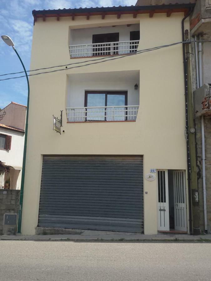 B&B S'Apposentu Arbus Extérieur photo